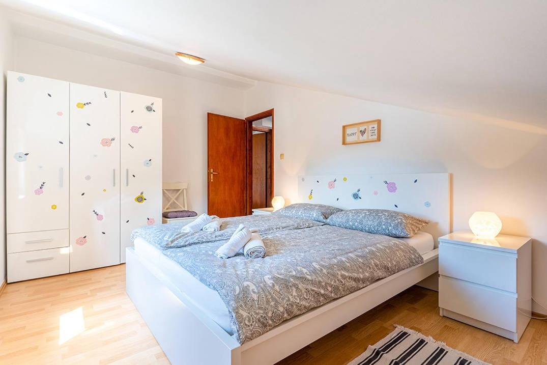 Apartmani Utmar Cres Dış mekan fotoğraf